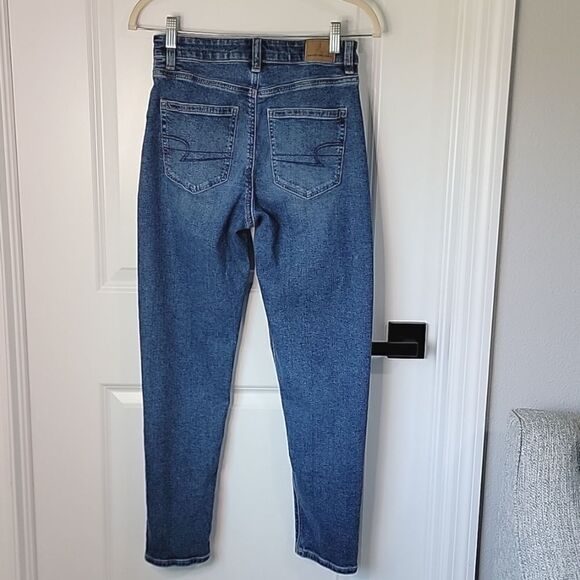 American Eagle Outfitters Mom Jean Denim Jeans - Size 2 - Picture 2 of 12